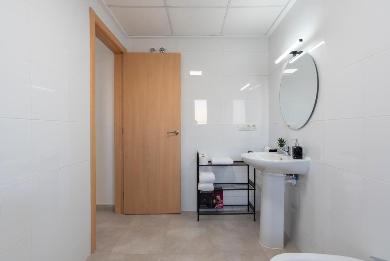 Nuevo Y Moderno Apartamento Con Aire Acondicionado - El Cid 4 บูร์เรียนา ภายนอก รูปภาพ