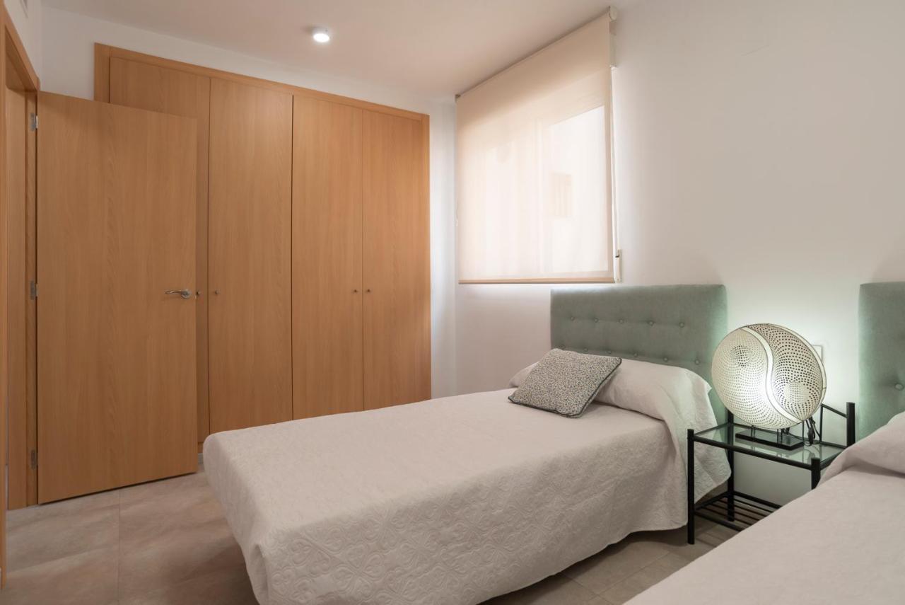 Nuevo Y Moderno Apartamento Con Aire Acondicionado - El Cid 4 บูร์เรียนา ภายนอก รูปภาพ